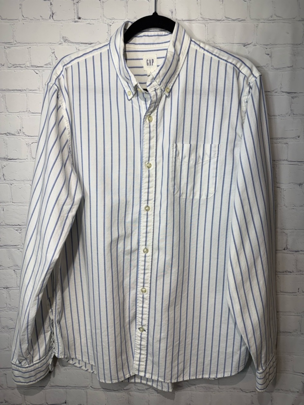 GAP size large white with blue stripes button down
